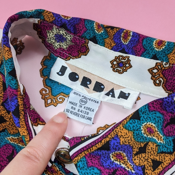 🚫SOLD🚫 VTG 80s/90s ornate printed blouse - Picture 4 of 8